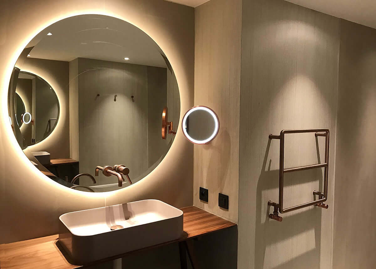 Choosing the Right Mirror for Your Home, Bathroom, or Vanity
