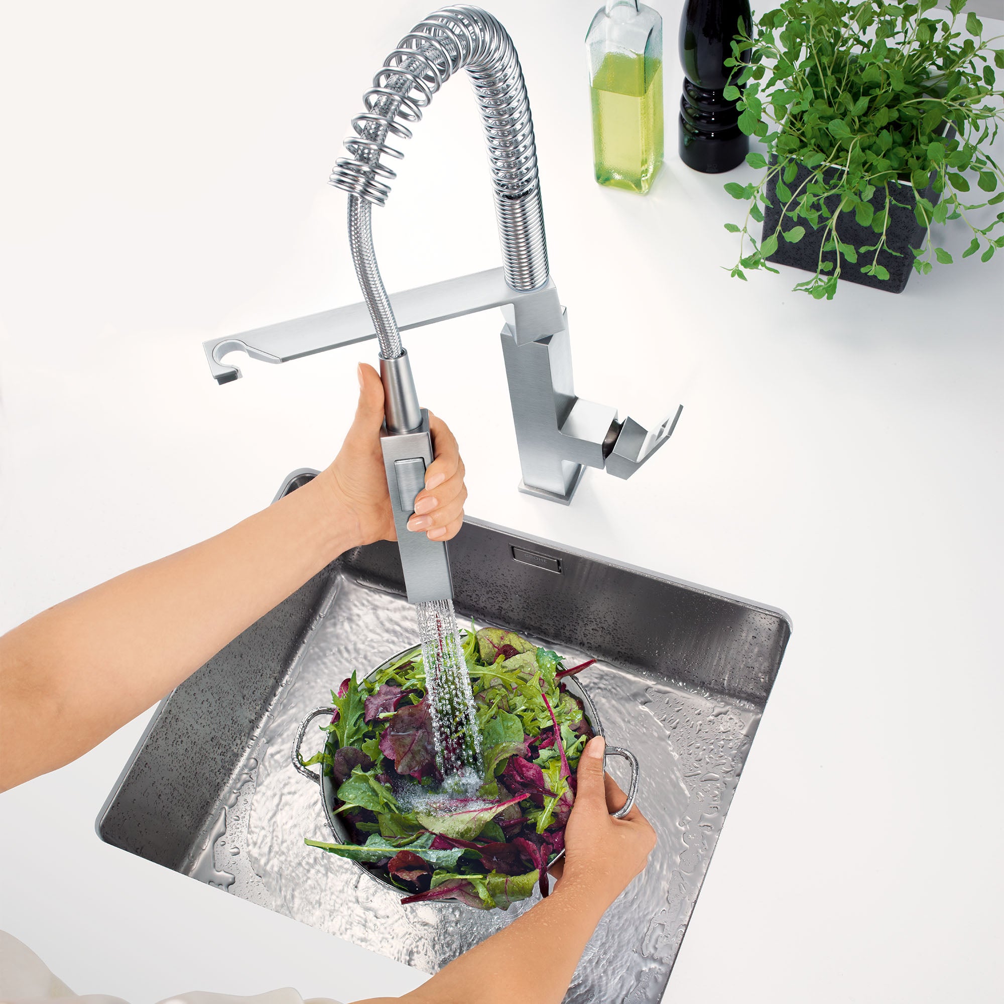 supersteel infinity kitchen faucet