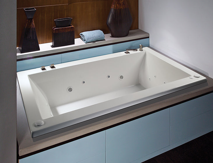 white bathtub