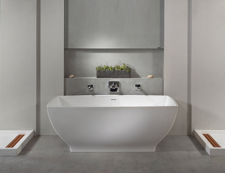 white bathtub