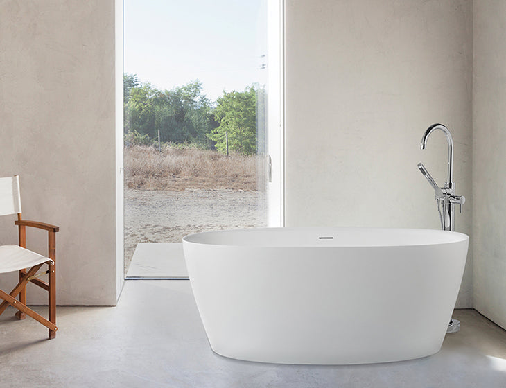 white bathtub