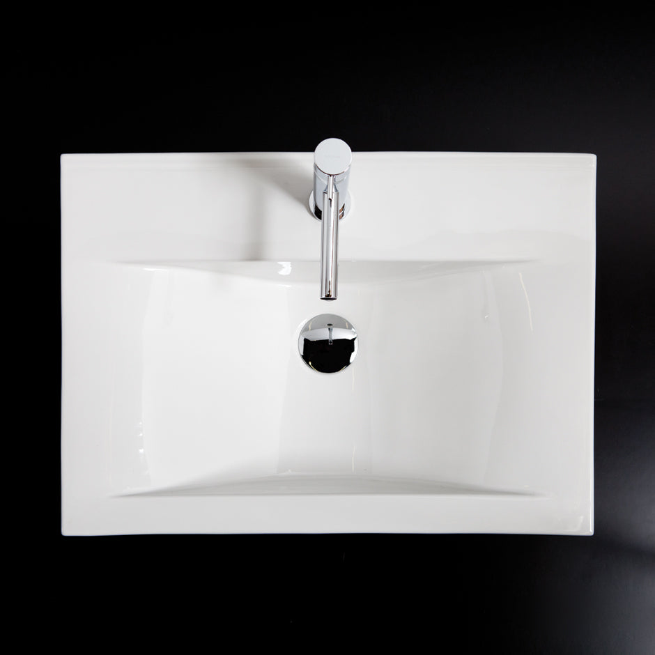 white sink