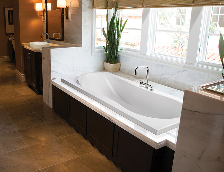 white bathtub
