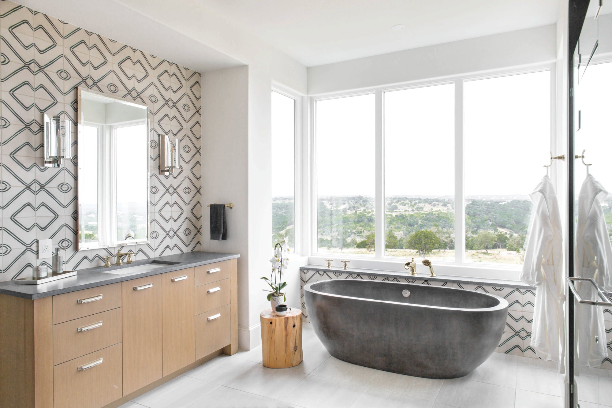 polished nickel lavatory faucet