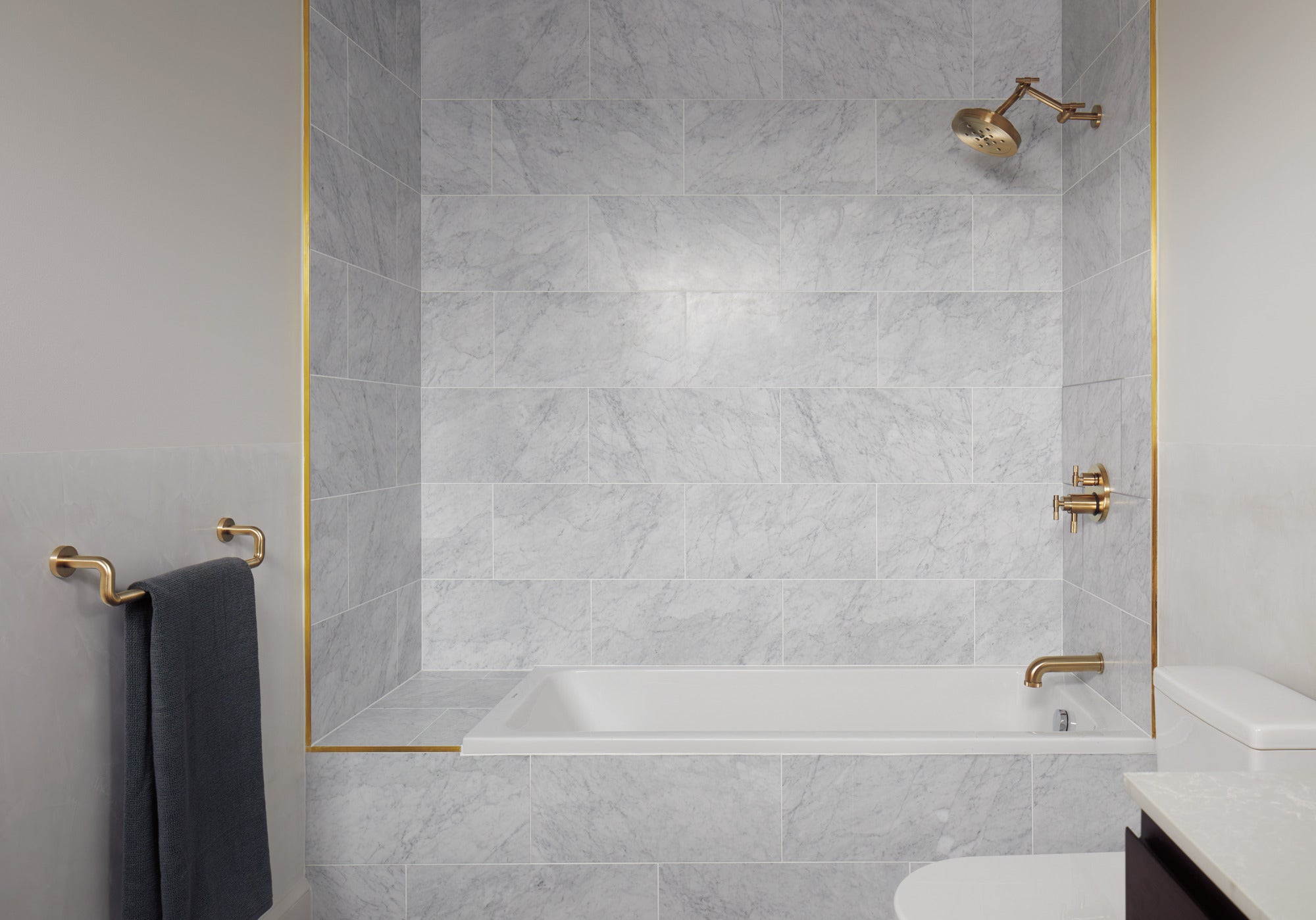 luxe gold diverter trim