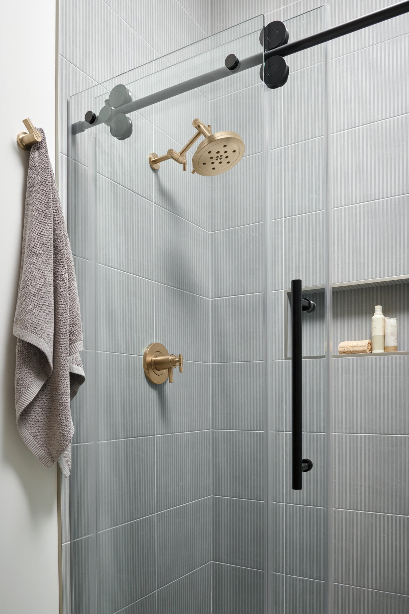 luxe gold showerhead