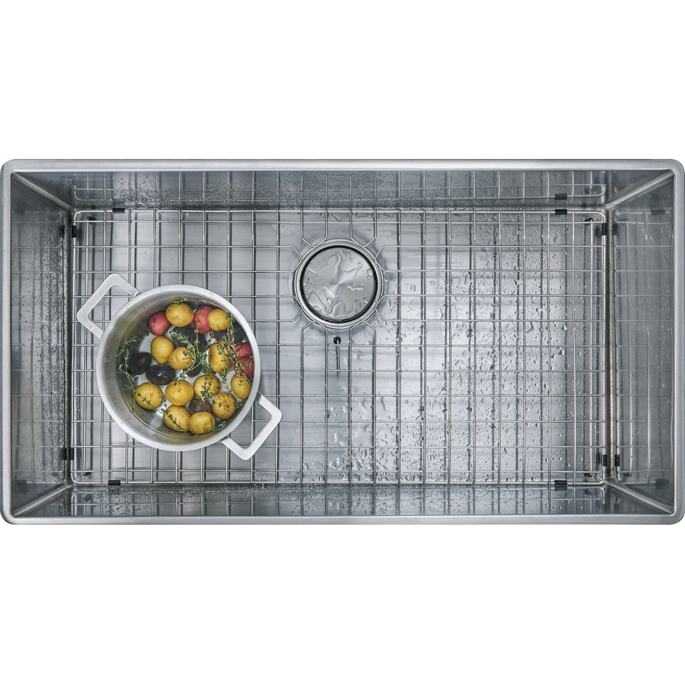 stainless steel sink