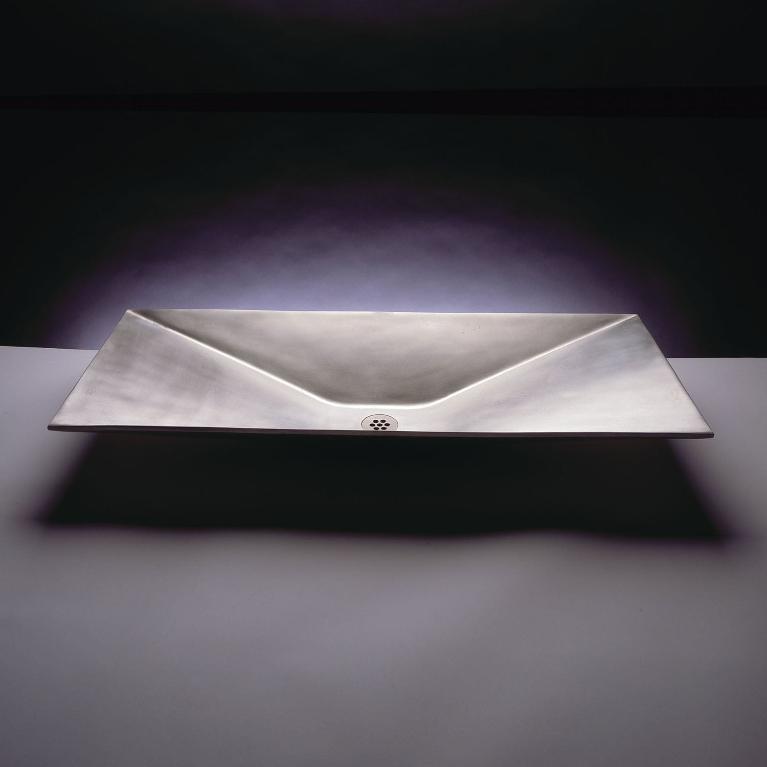 white bronze sink