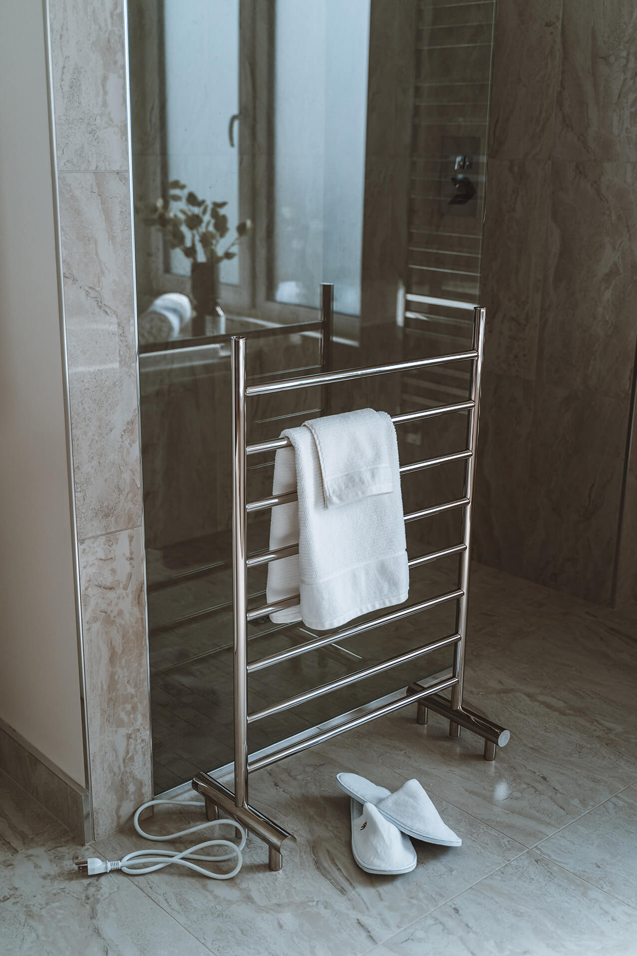 Chrome towel warmer