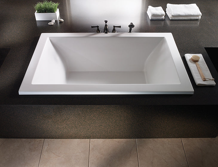 white bathtub
