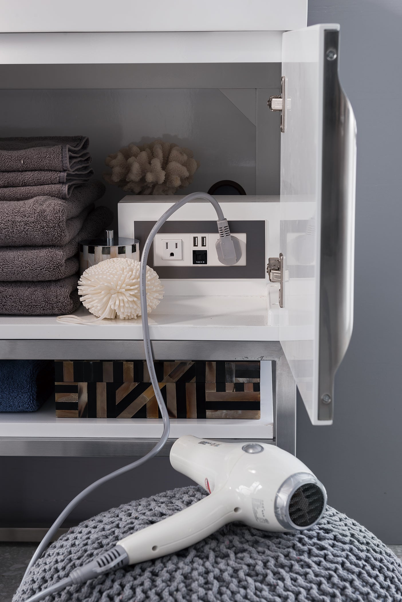 glossy white vanity