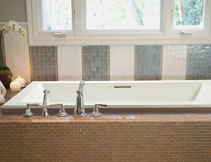 white bathtub