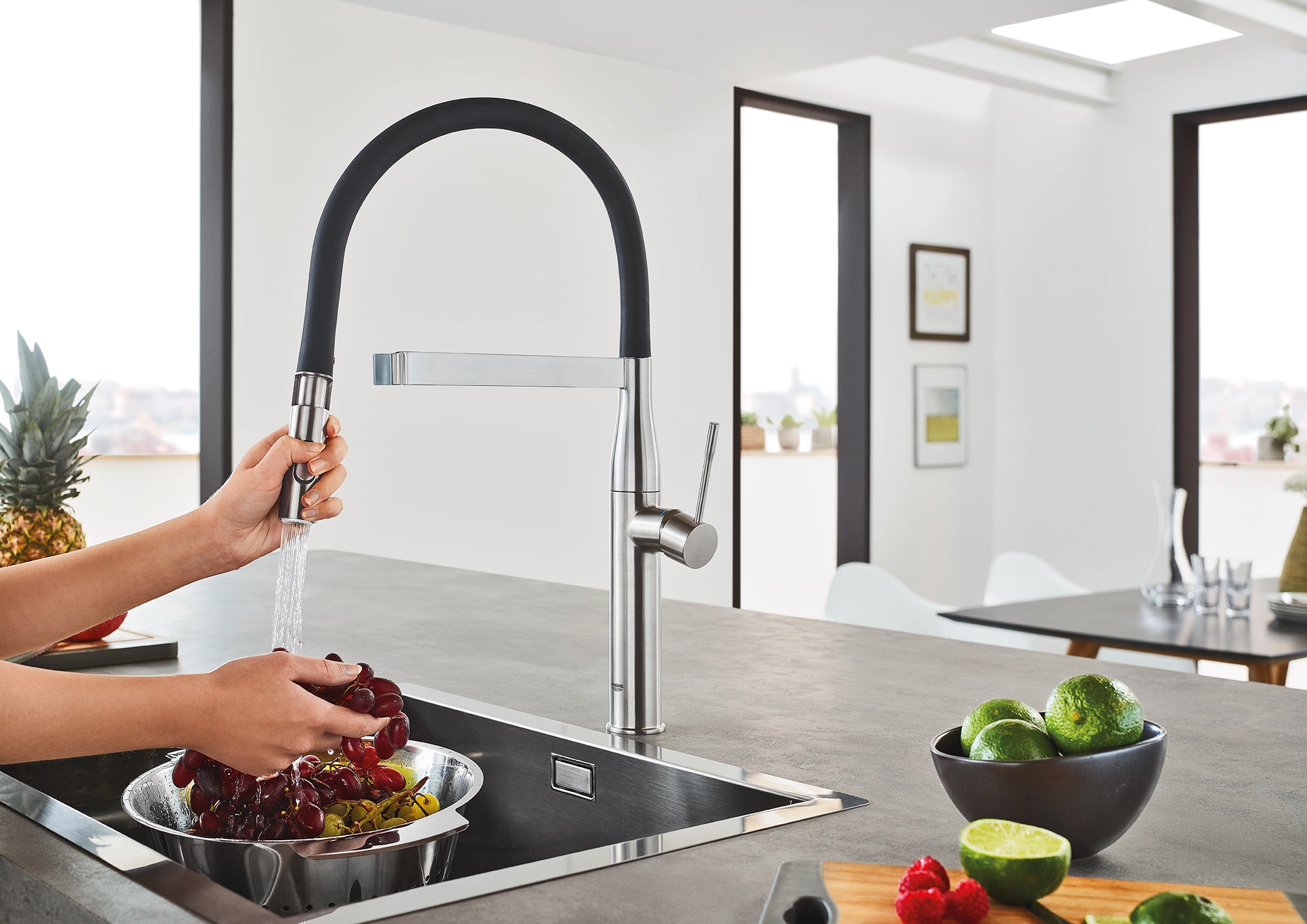starlight chrome kitchen faucet
