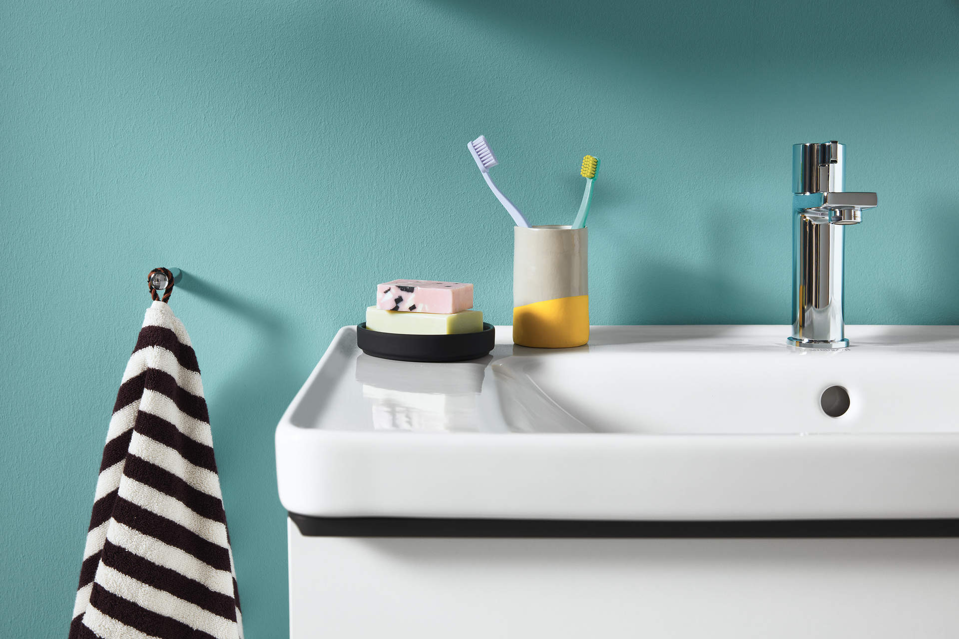 white sink