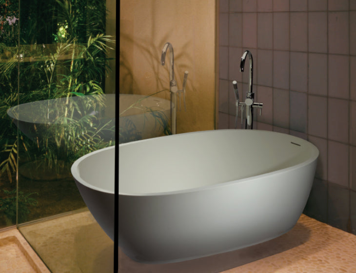 white bathtub