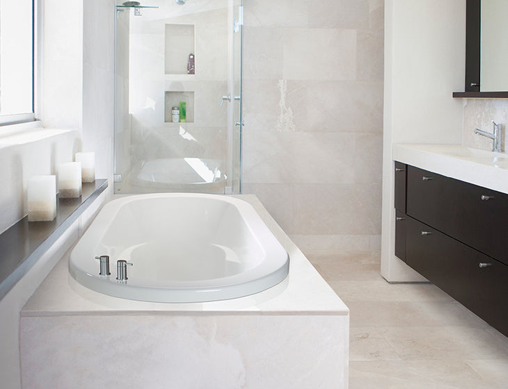 white bathtub