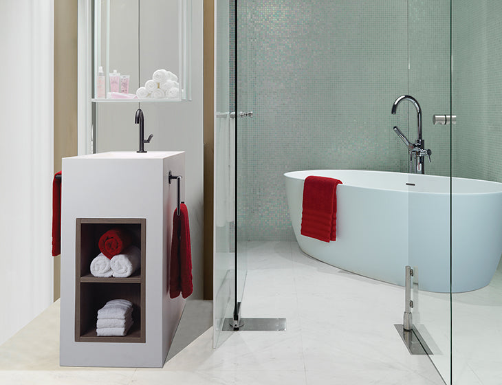 white bathtub