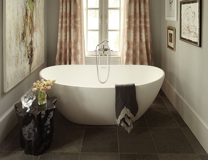 white bathtub