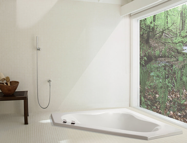 white bathtub