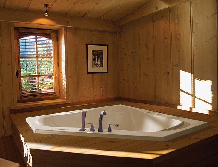 white bathtub