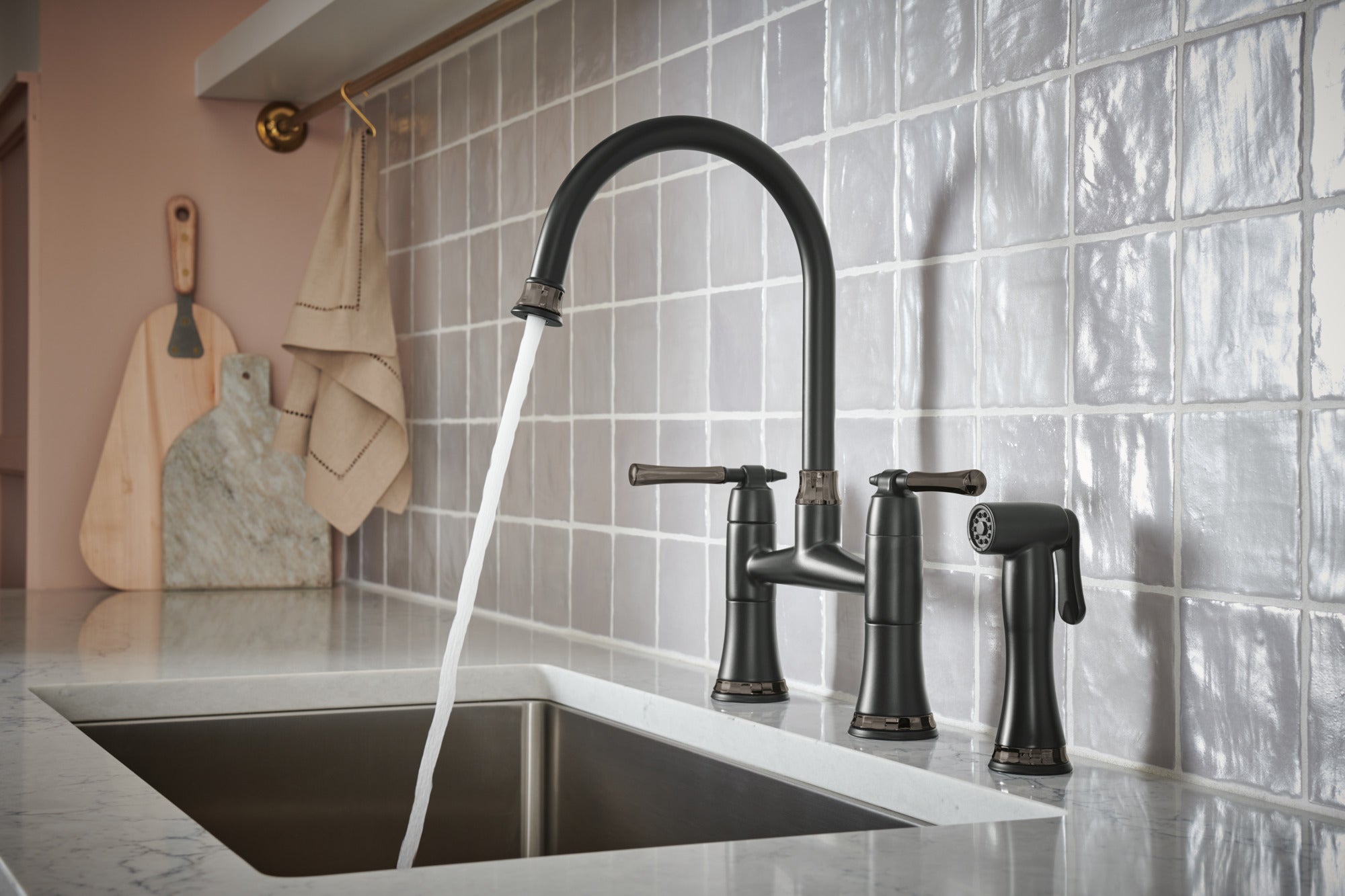 matte black / brilliance black onyx kitchen faucet