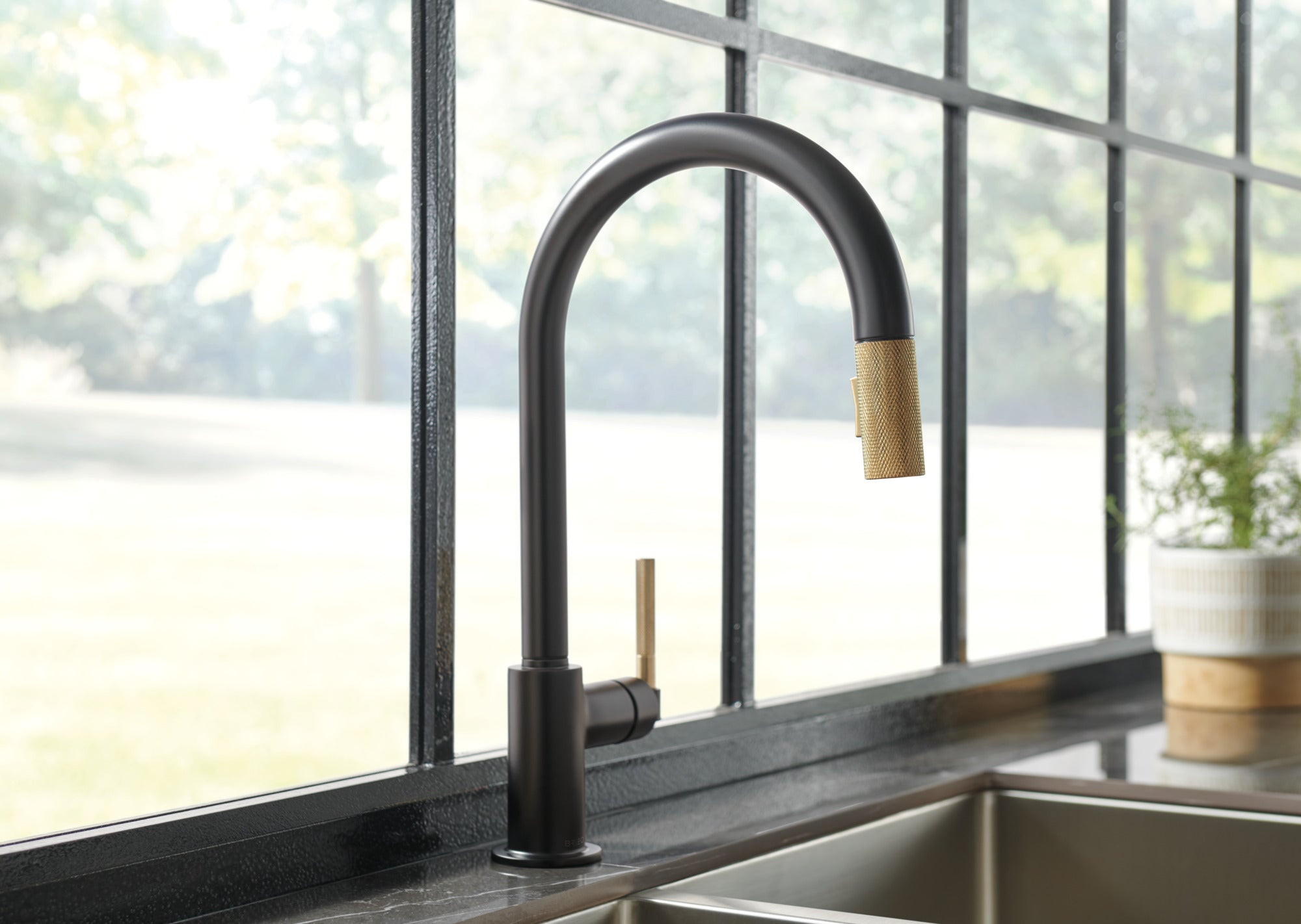 matte black / luxe gold pull-down faucet