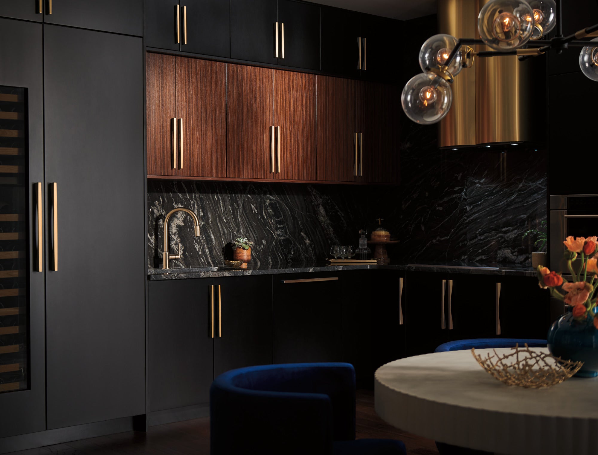 luxe gold pull-down faucet