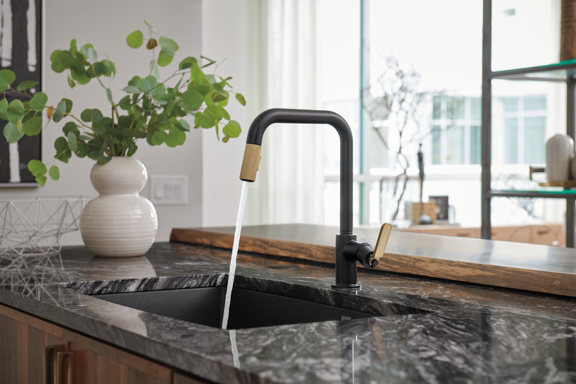 matte black / luxe gold pull-down faucet