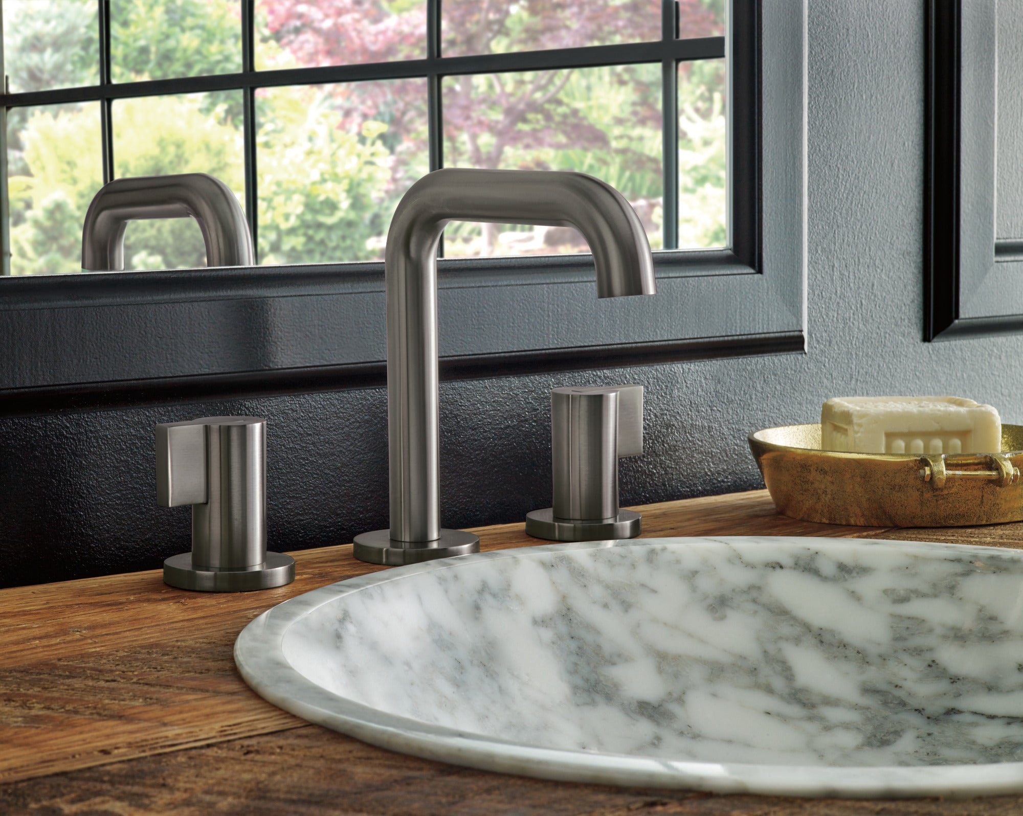luxe steel lavatory faucet