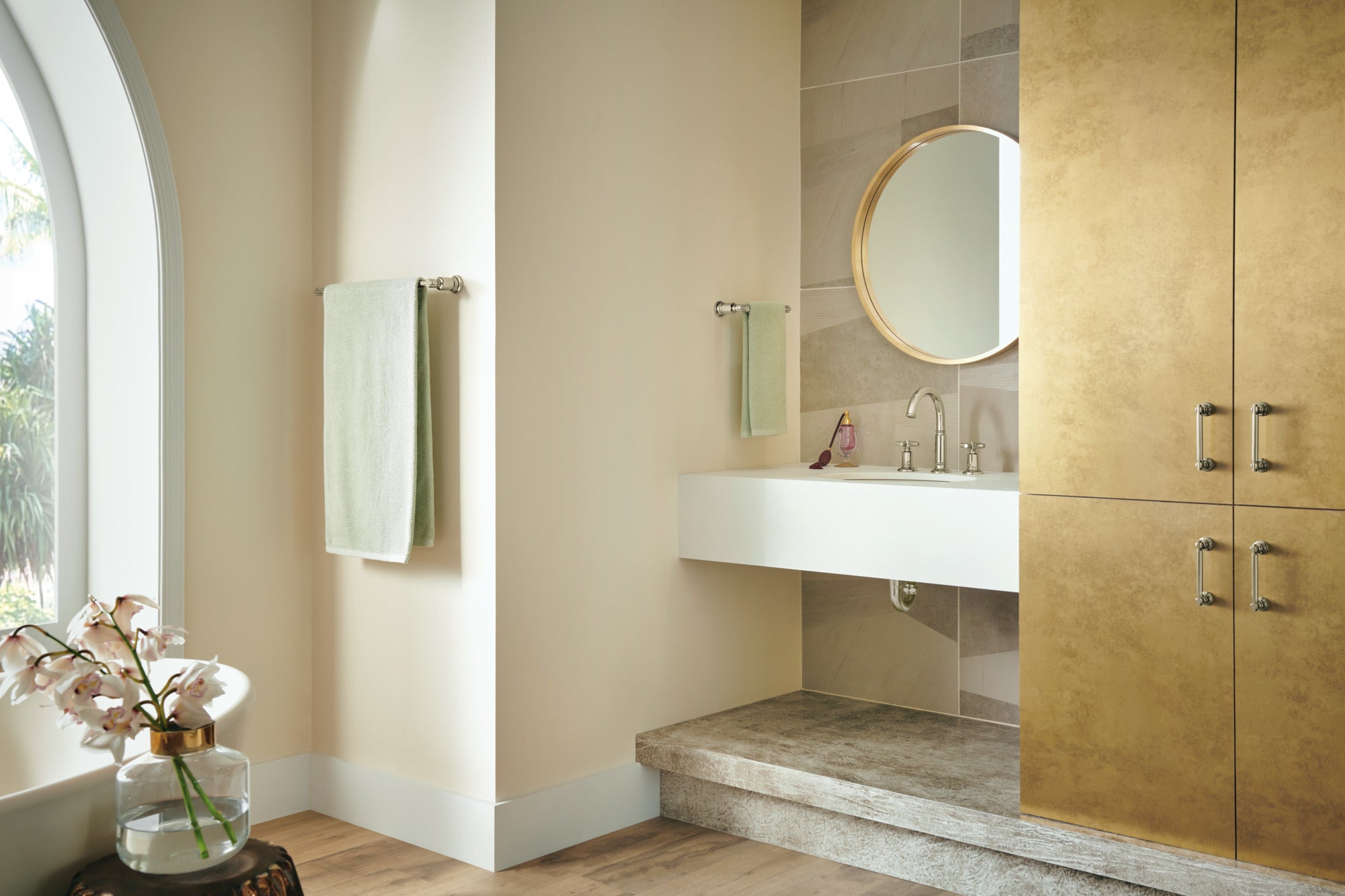 polished nickel towel bar