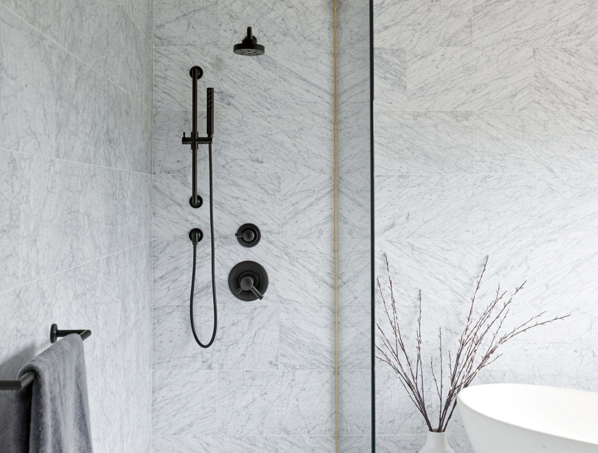 matte black towel bar