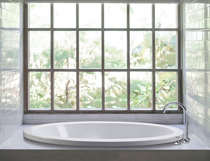 white bathtub