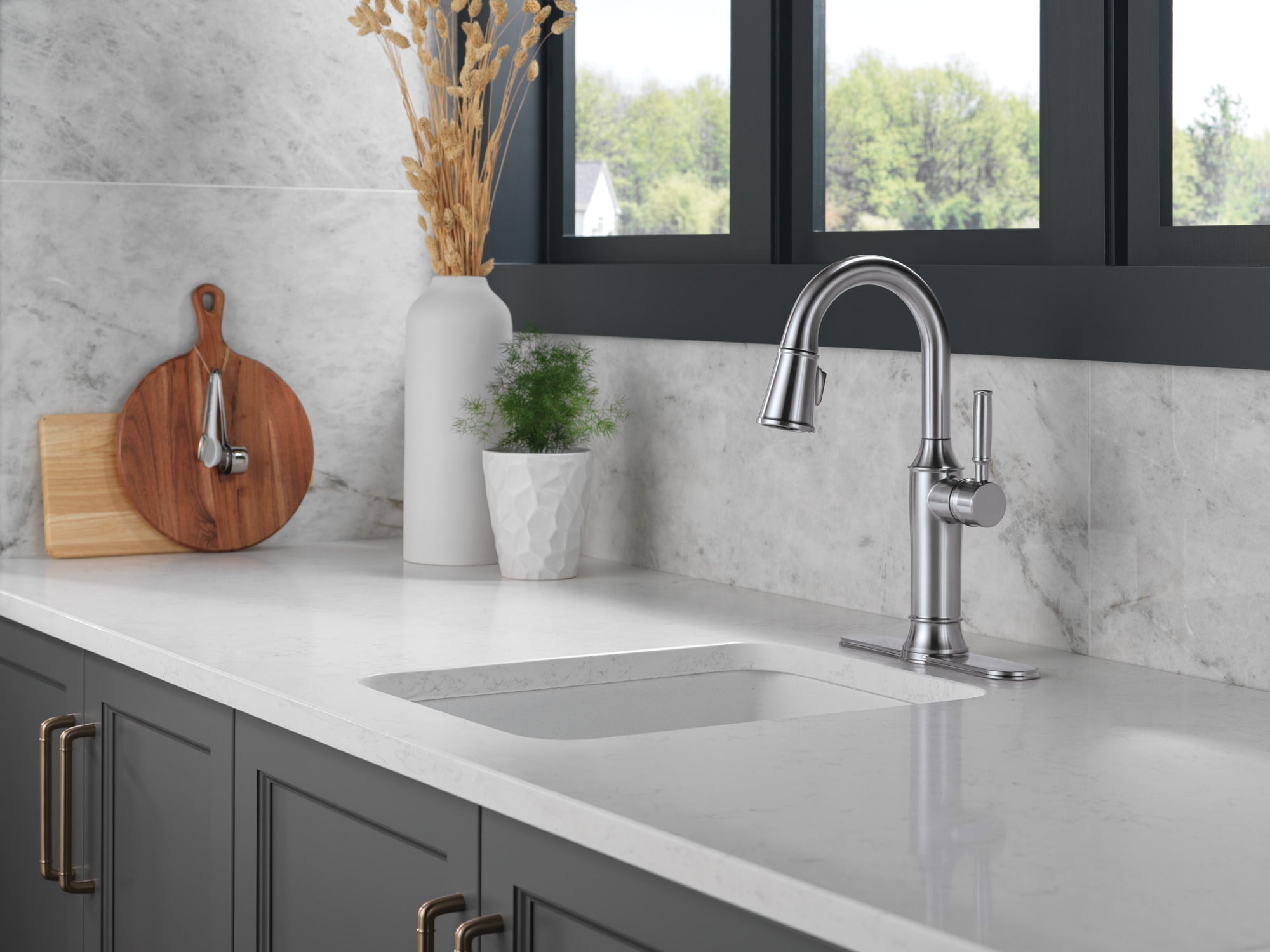 lumicoat arctic stainless kitchen faucet