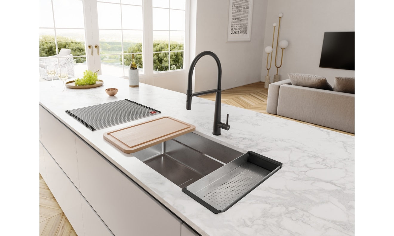 matte black faucet