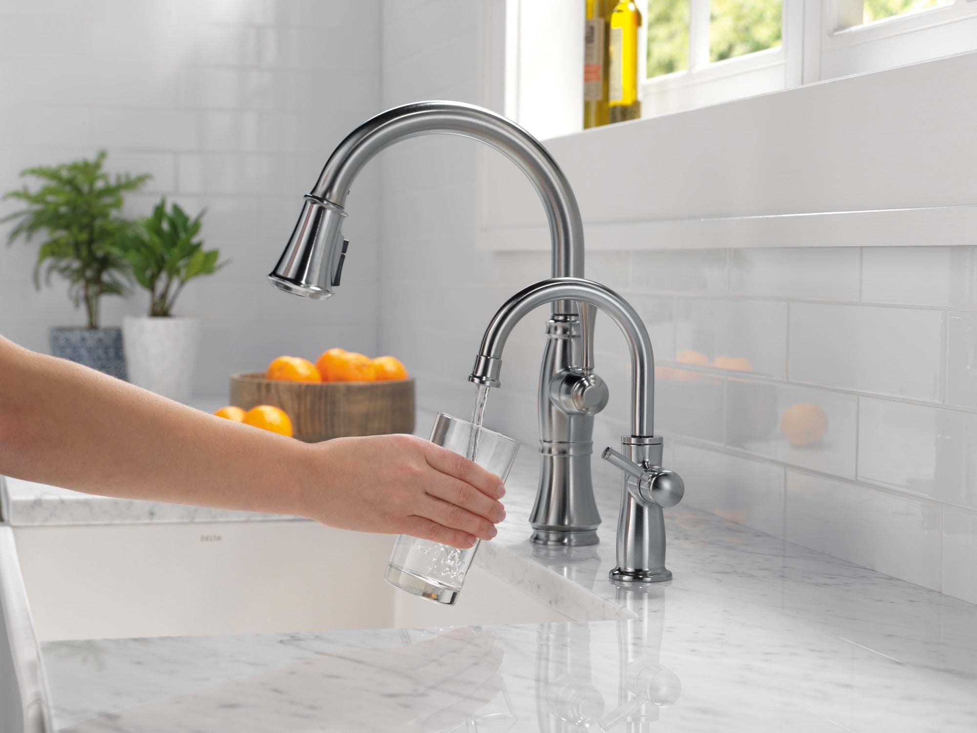 lumicoat arctic stainless kitchen faucet