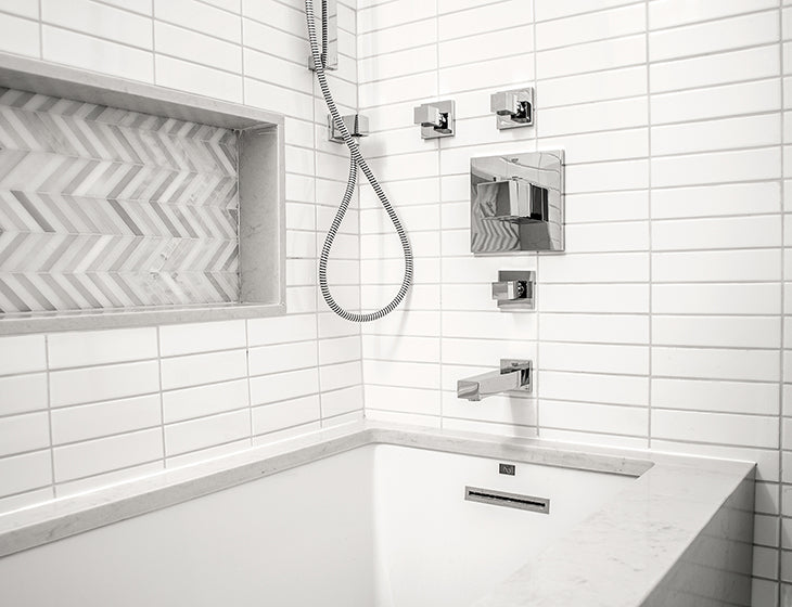 white bathtub