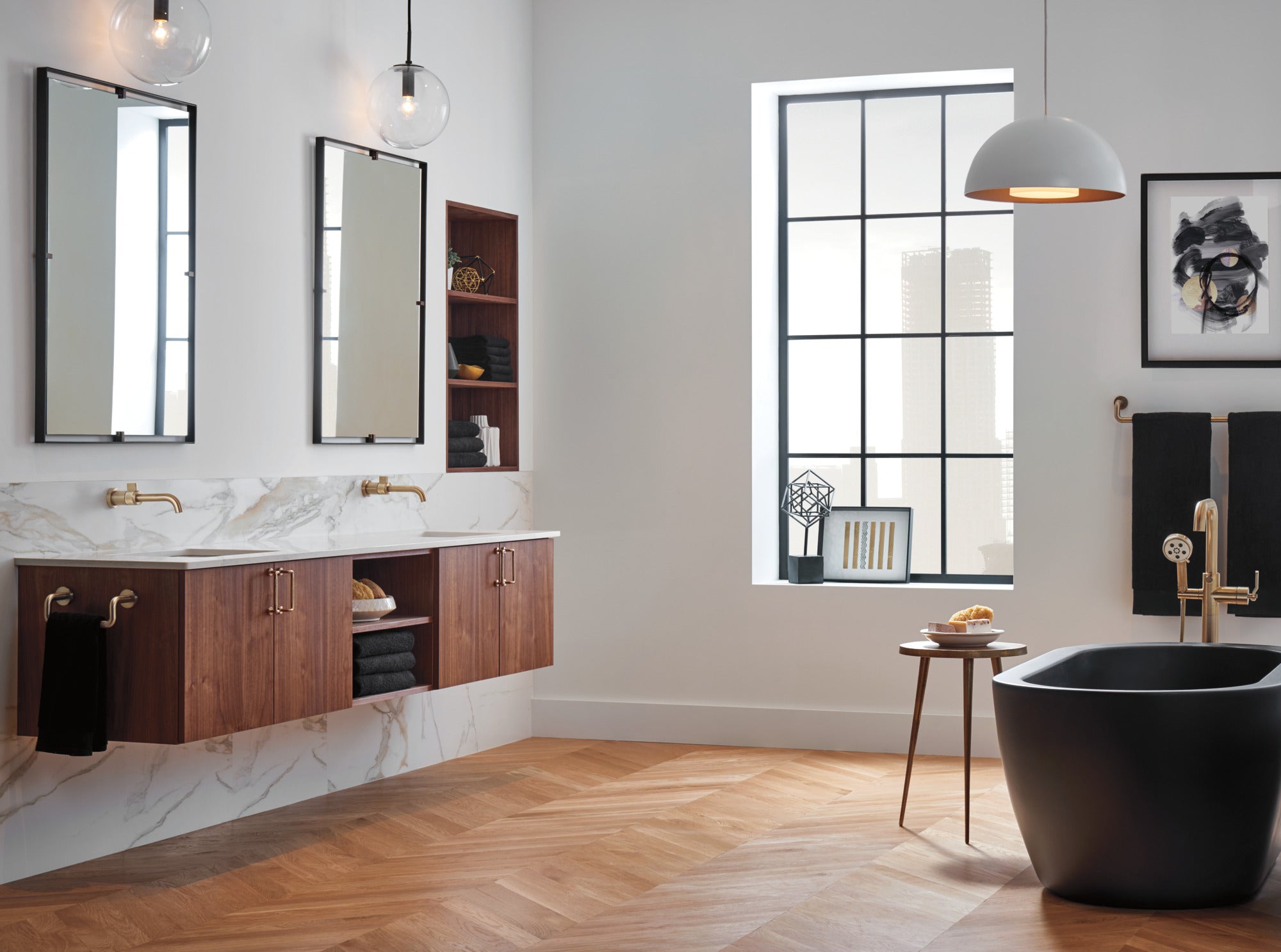 luxe gold towel bar