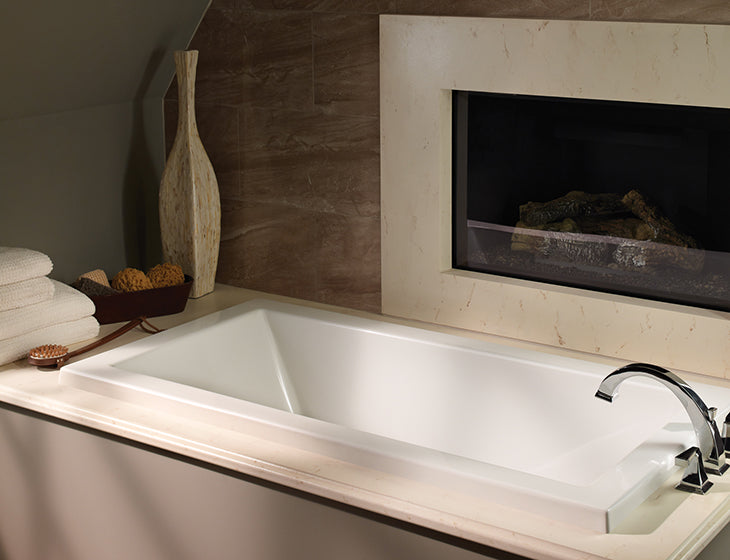 white bathtub