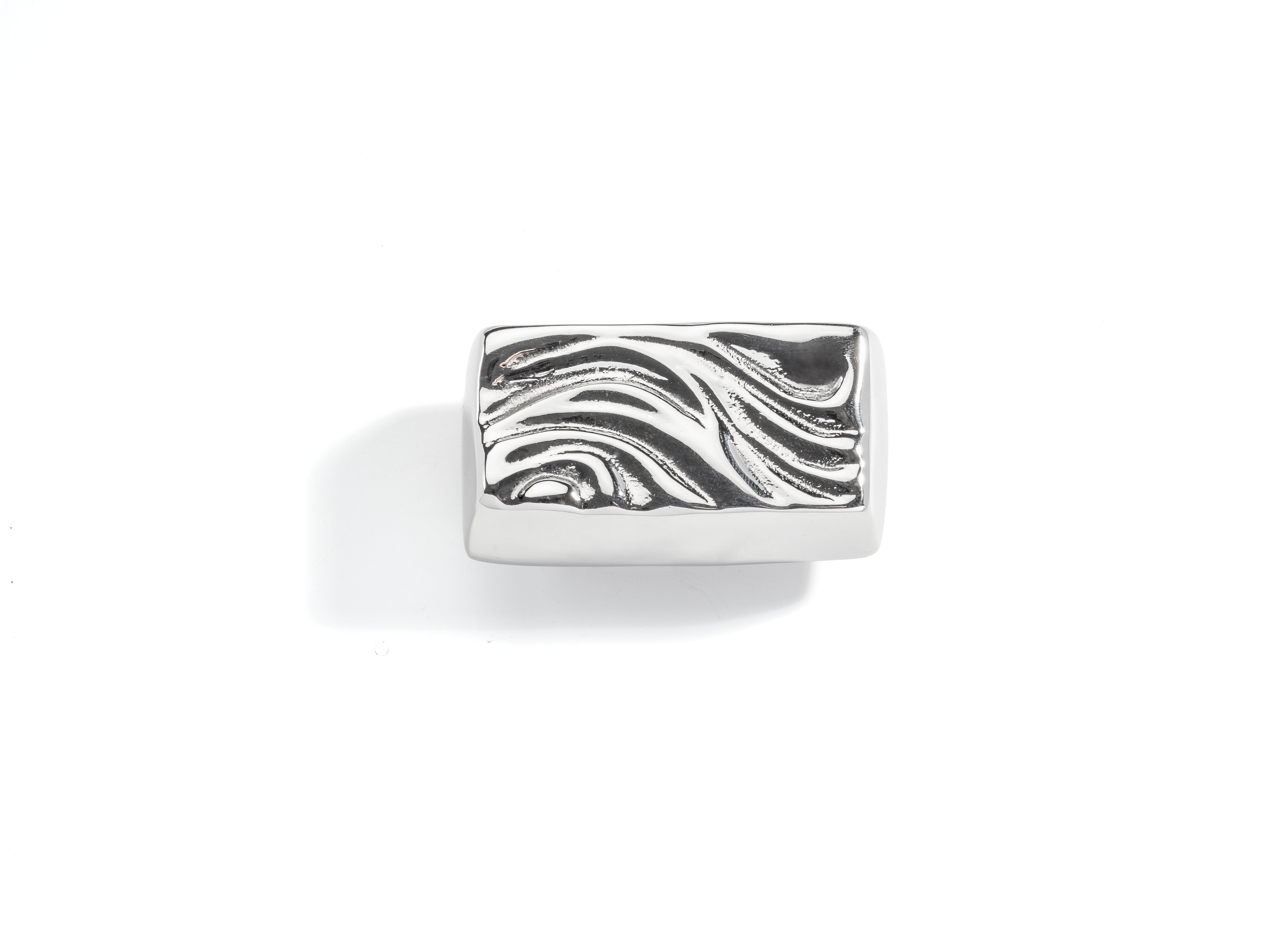 Lisa Jarvis Wave Knob