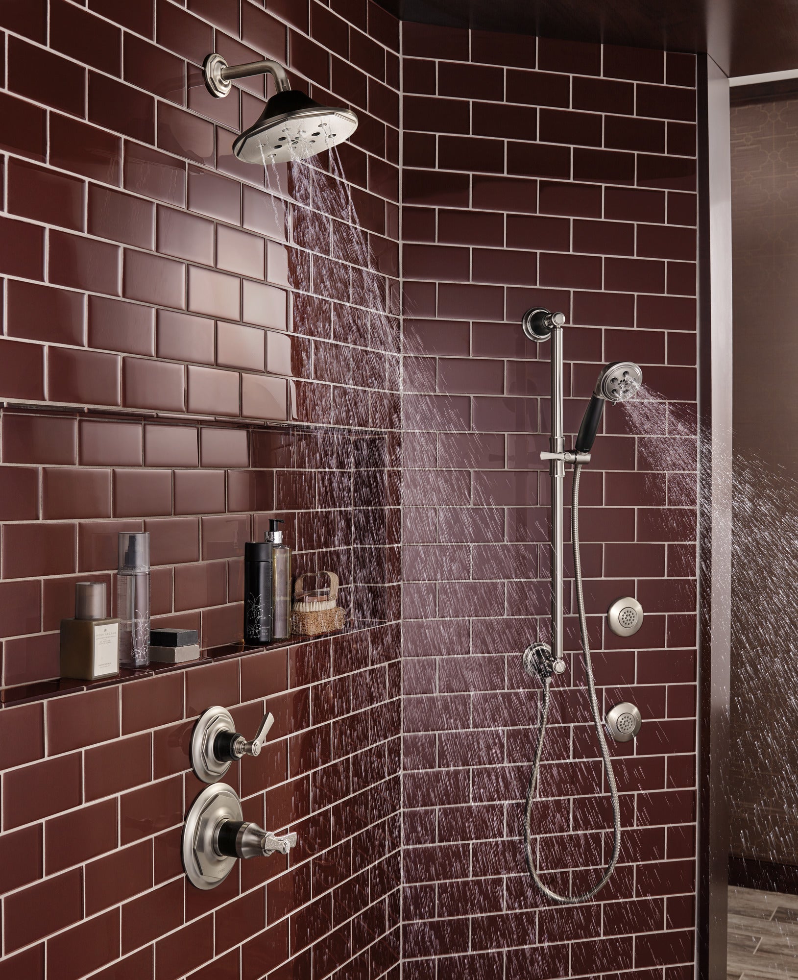luxe nickel /matte black handshower