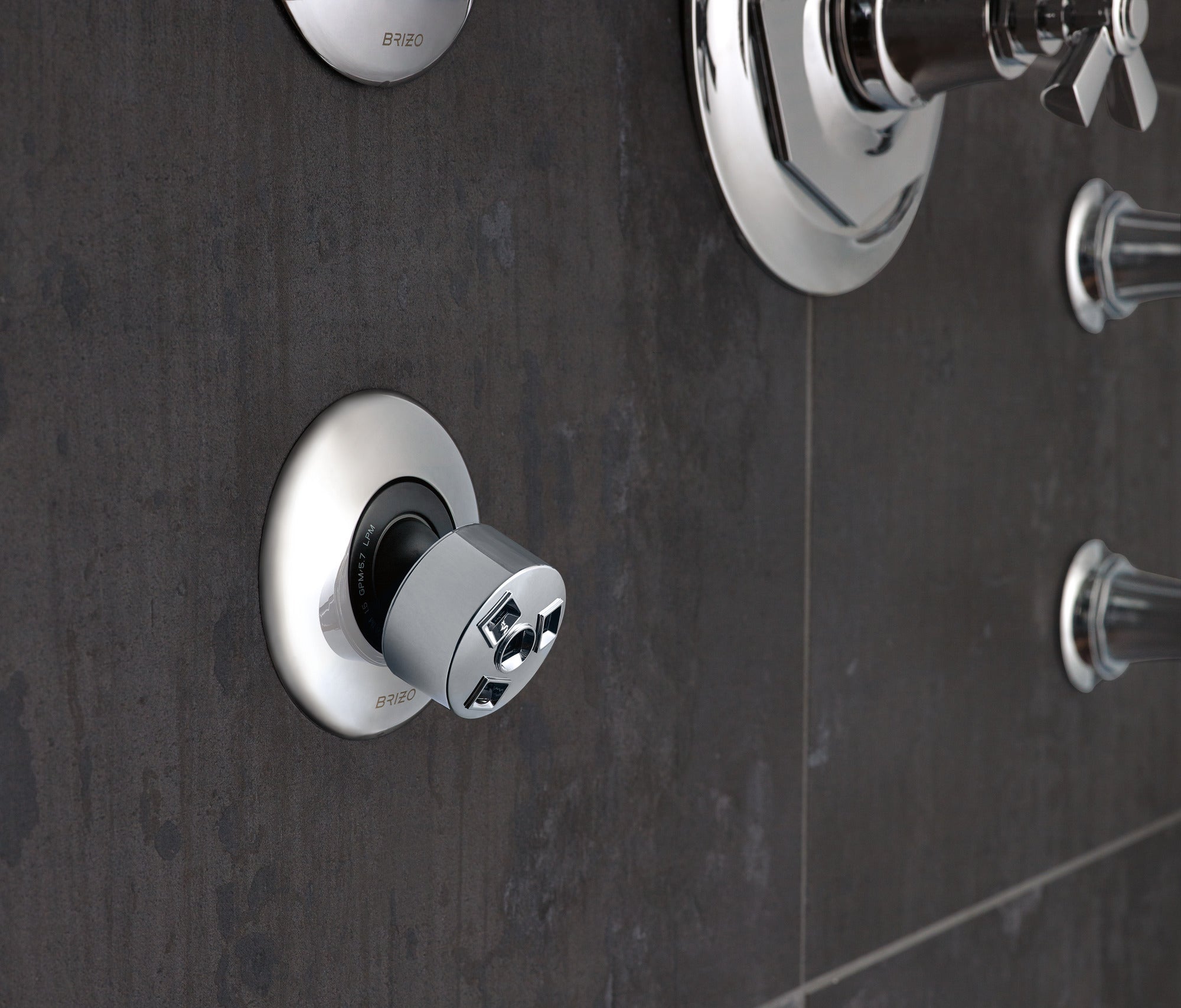 chrome thermostatic valve