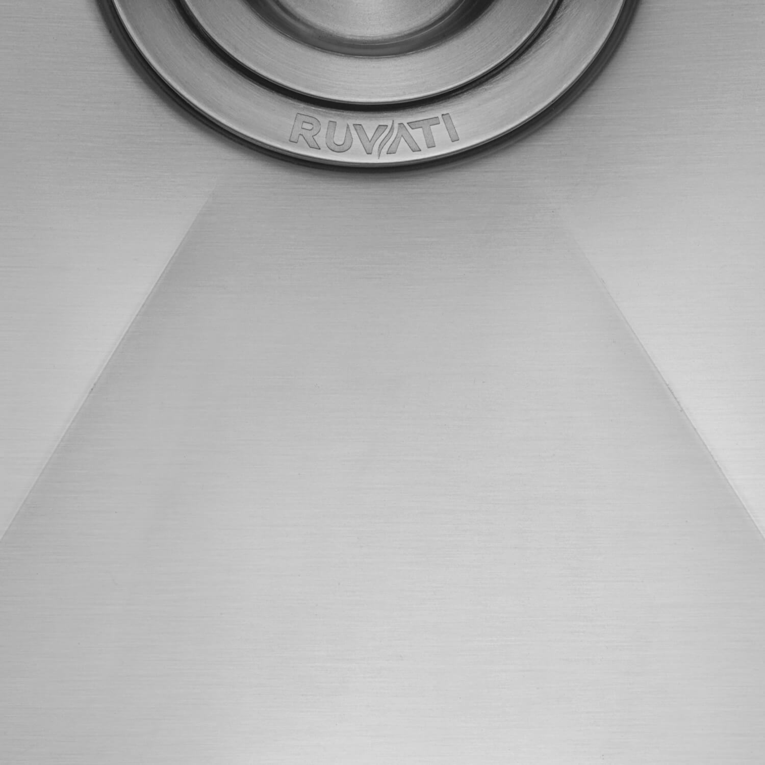 stainless steel kitchen sink