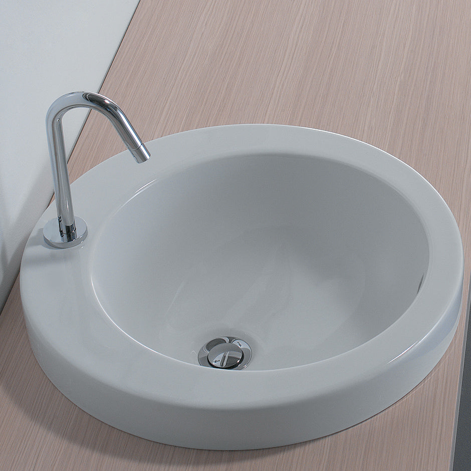 white sink