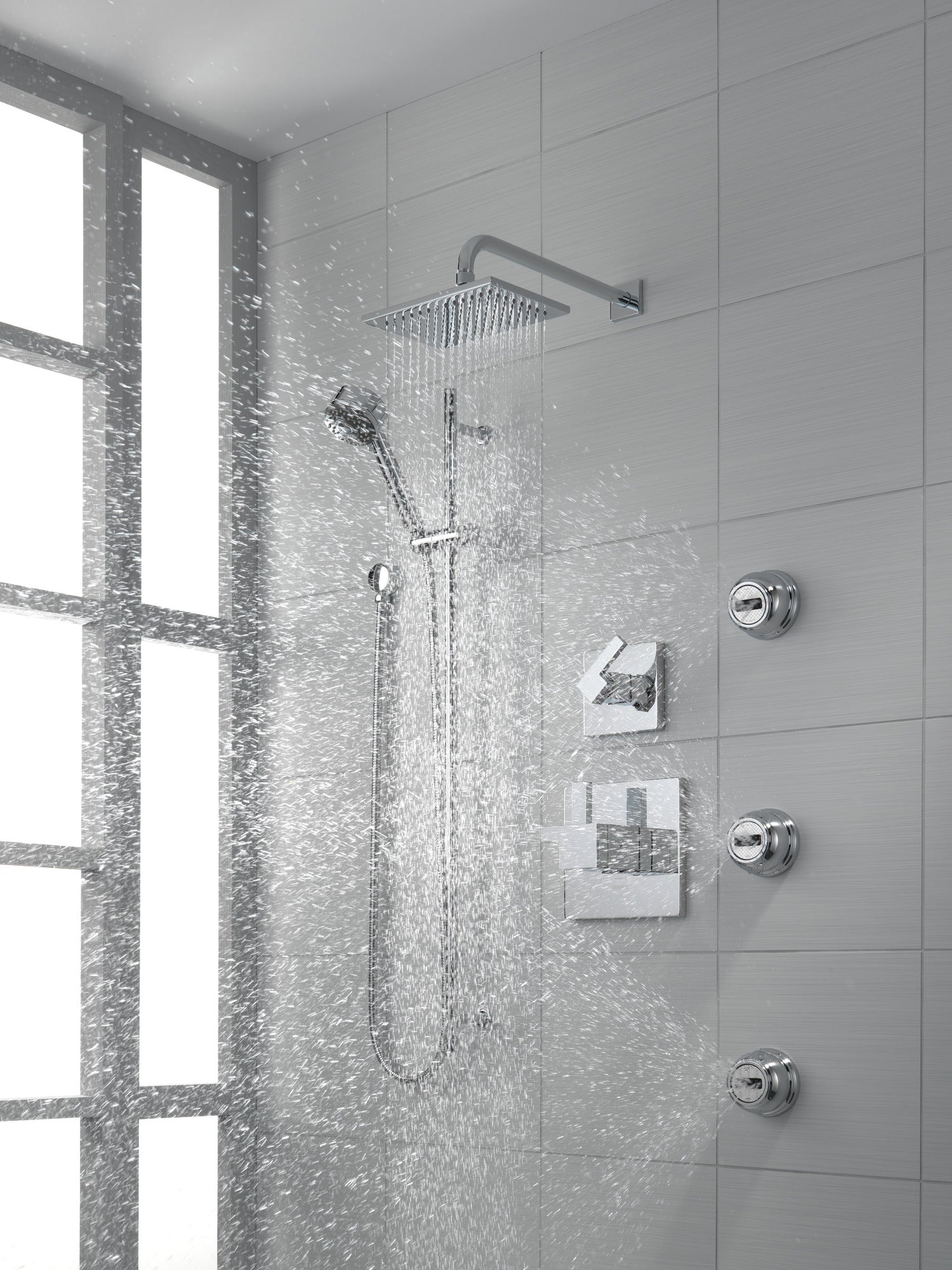 chrome thermostatic valve
