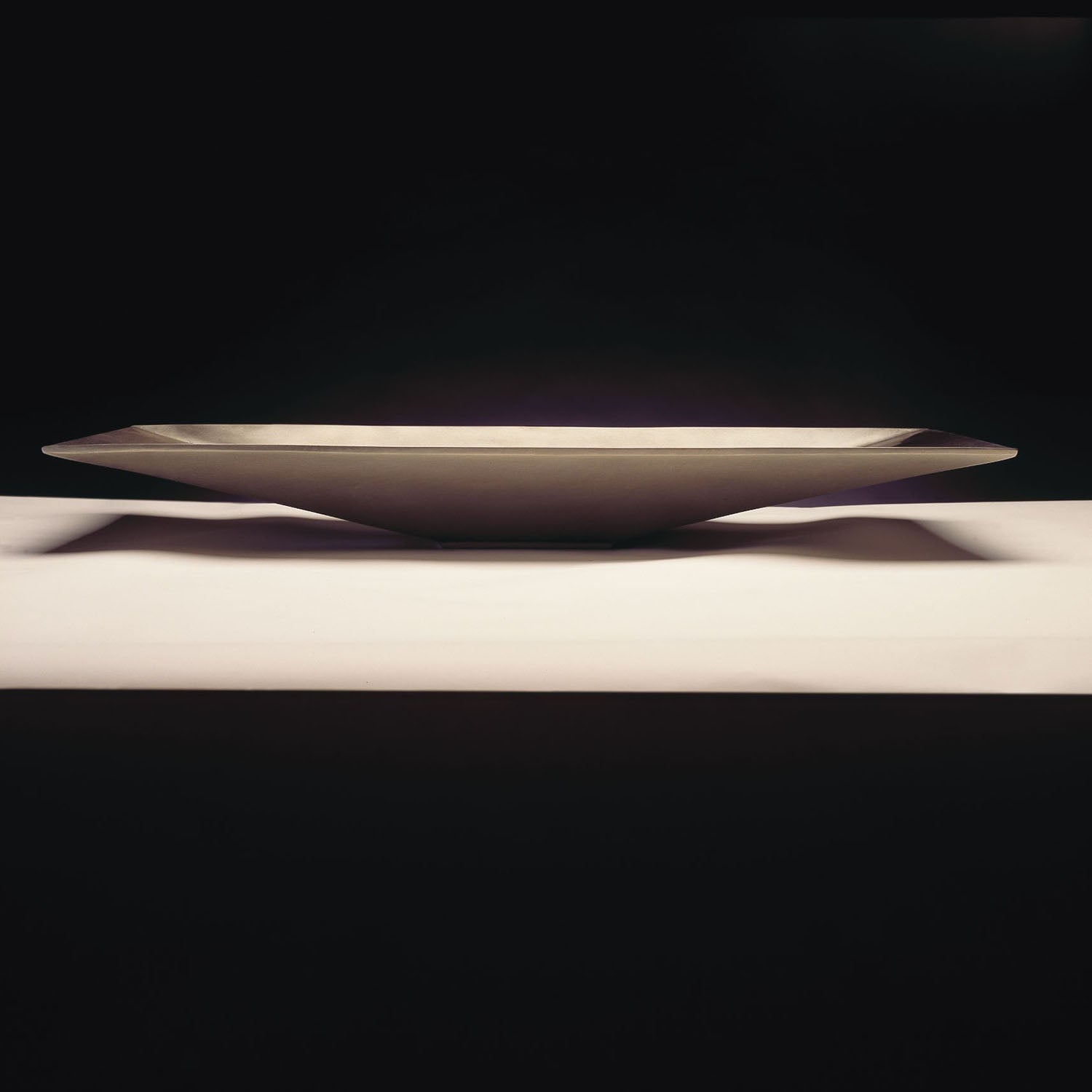 white bronze sink