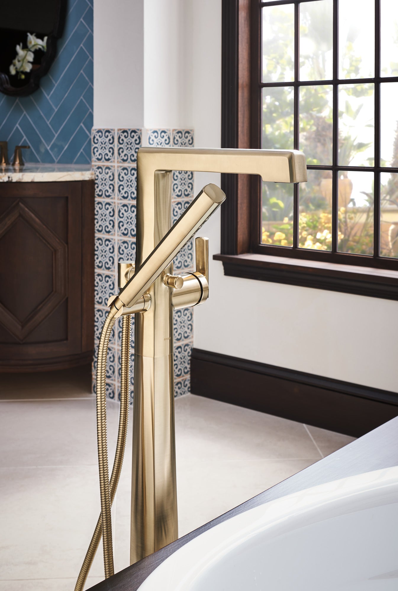 luxe gold tub filler
