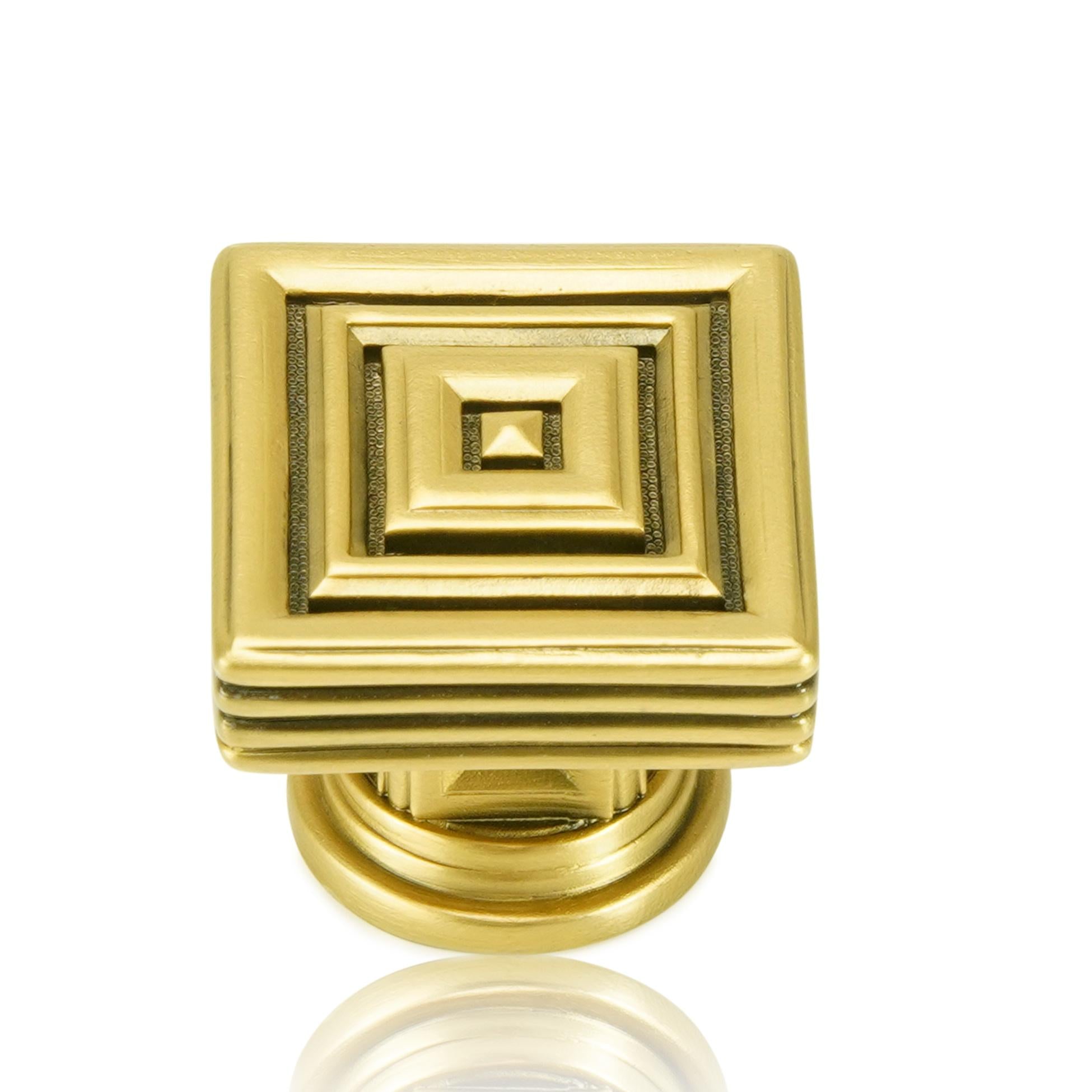 Edgar Berebi Innsbruck Square Knob